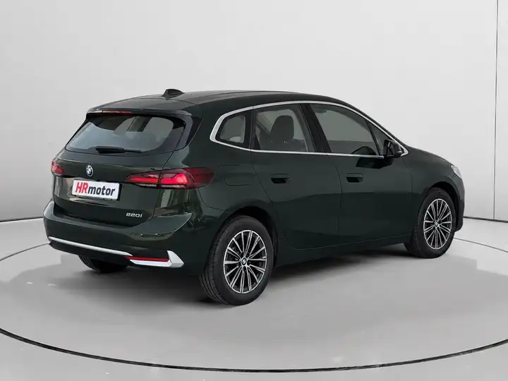 BMW Serie 2 Active Tourer 220i (U06) 2023, foto 3
