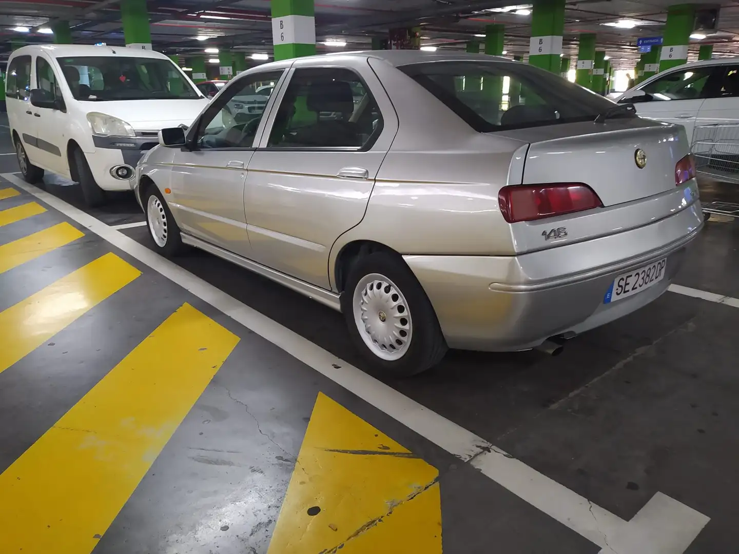 Alfa Romeo 146 146 1.9 JTD Stříbrná - 1