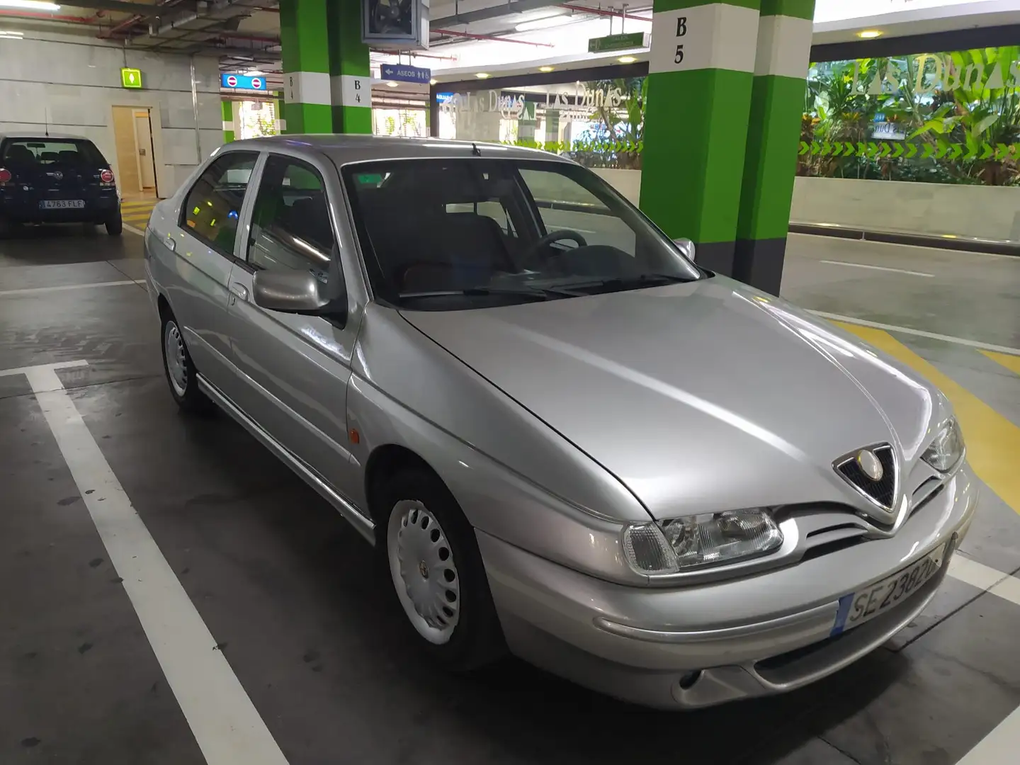 Alfa Romeo 146 146 1.9 JTD Stříbrná - 2