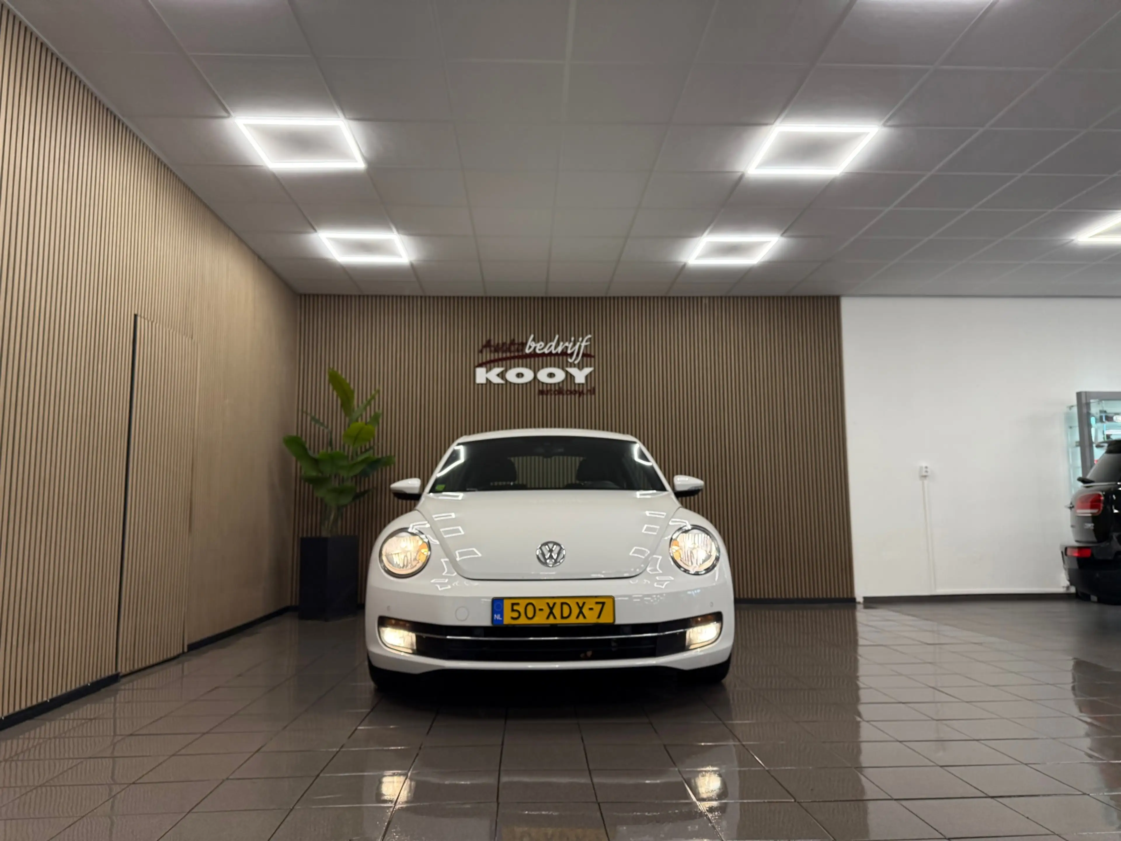 Volkswagen Beetle 1.2 TSI Design * 1e Eig / Navigatie / LM Velgen / — photo 8
