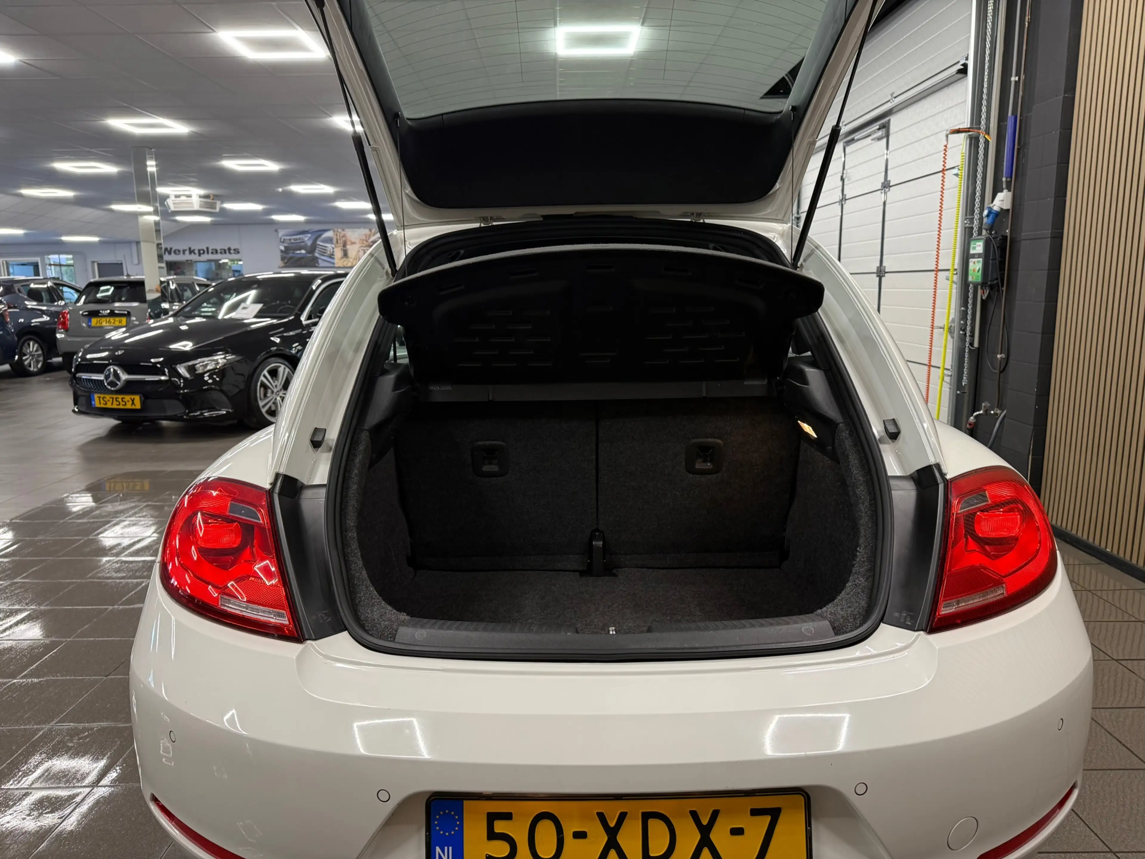 Volkswagen Beetle 1.2 TSI Design * 1e Eig / Navigatie / LM Velgen / — photo 5