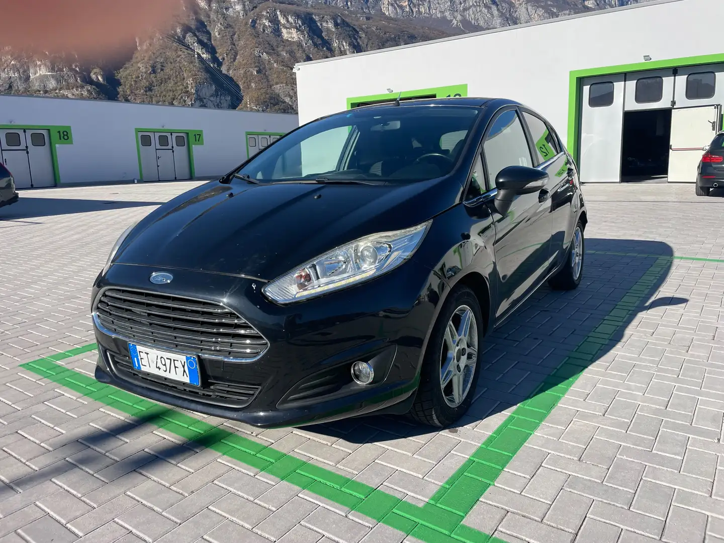 Ford Fiesta Fiesta VI 2013 5p 1.5 tdci Titanium 75cv Nero - 2