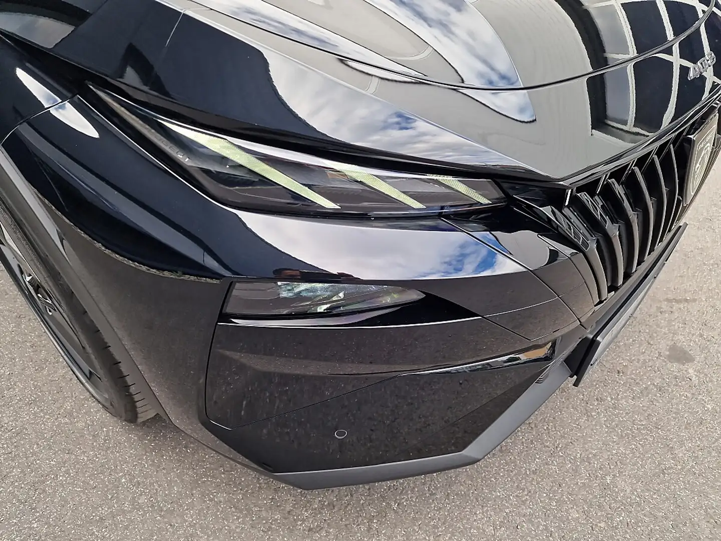 Peugeot 408 PHEV 240 e-DCS7 GT Exclusive "sofort Verfügbar" Schwarz - 2