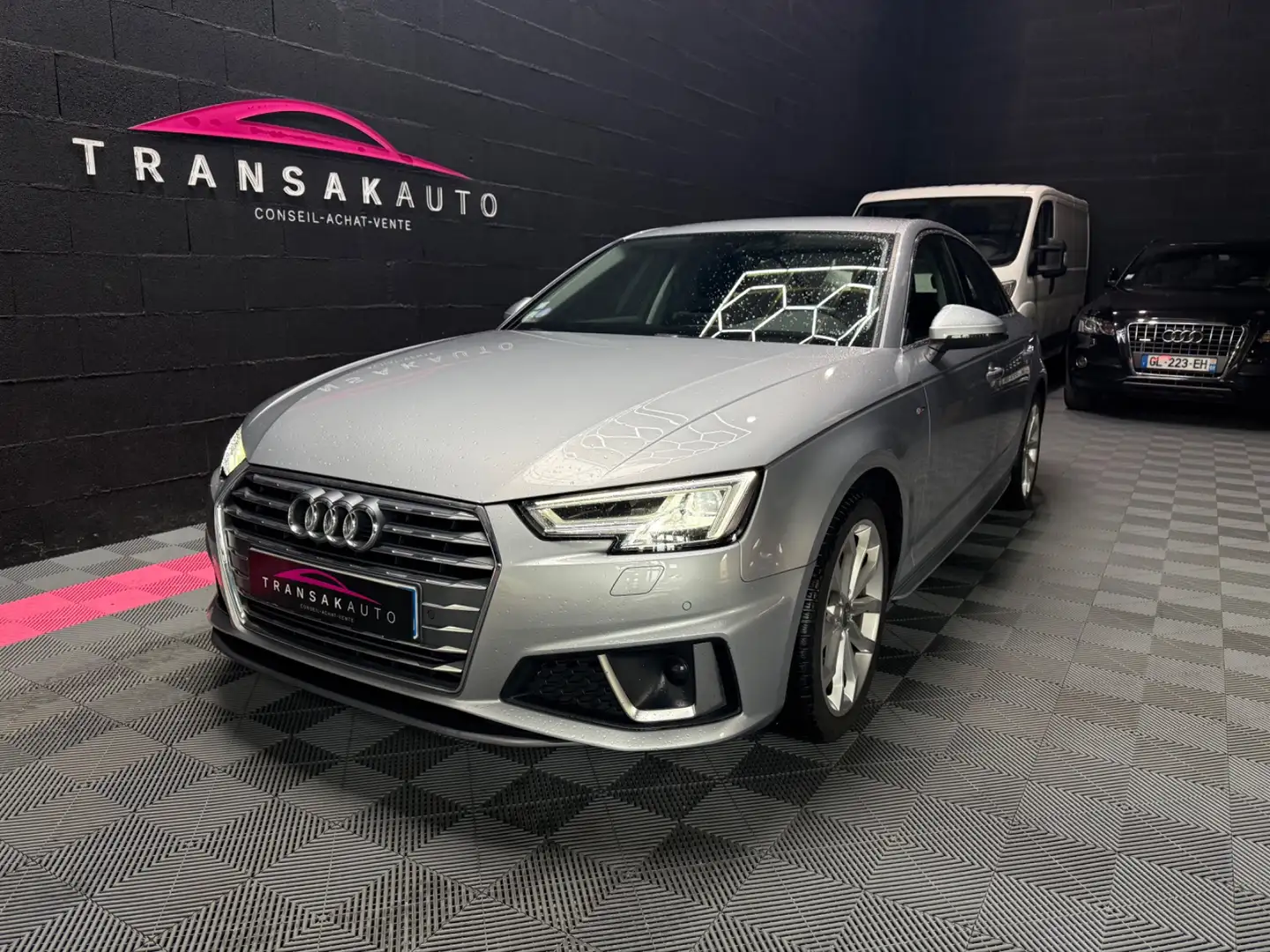 Audi A4 S-LINE Gri - 1