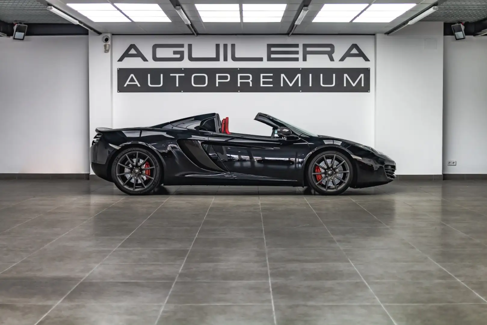 McLaren MP4-12C Spider Negro - 2