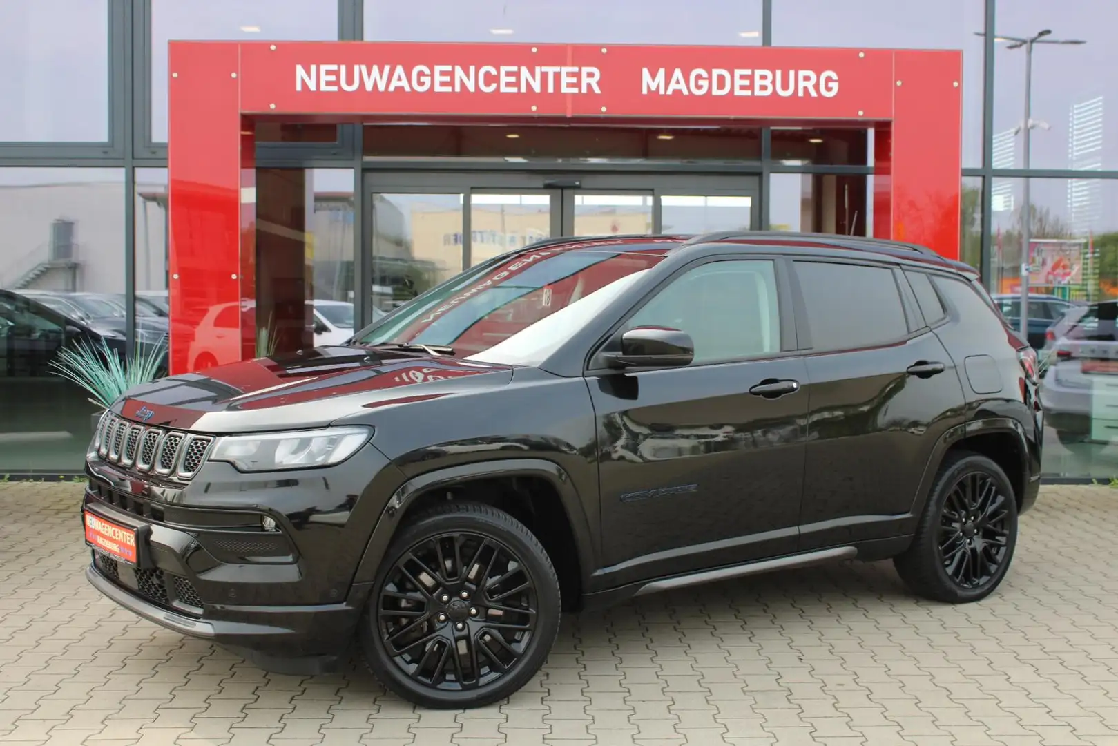 Jeep Compass S Plug-In Hybrid 4WD*ACC*NAVI*VC*SOUND*LEDER Schwarz - 1