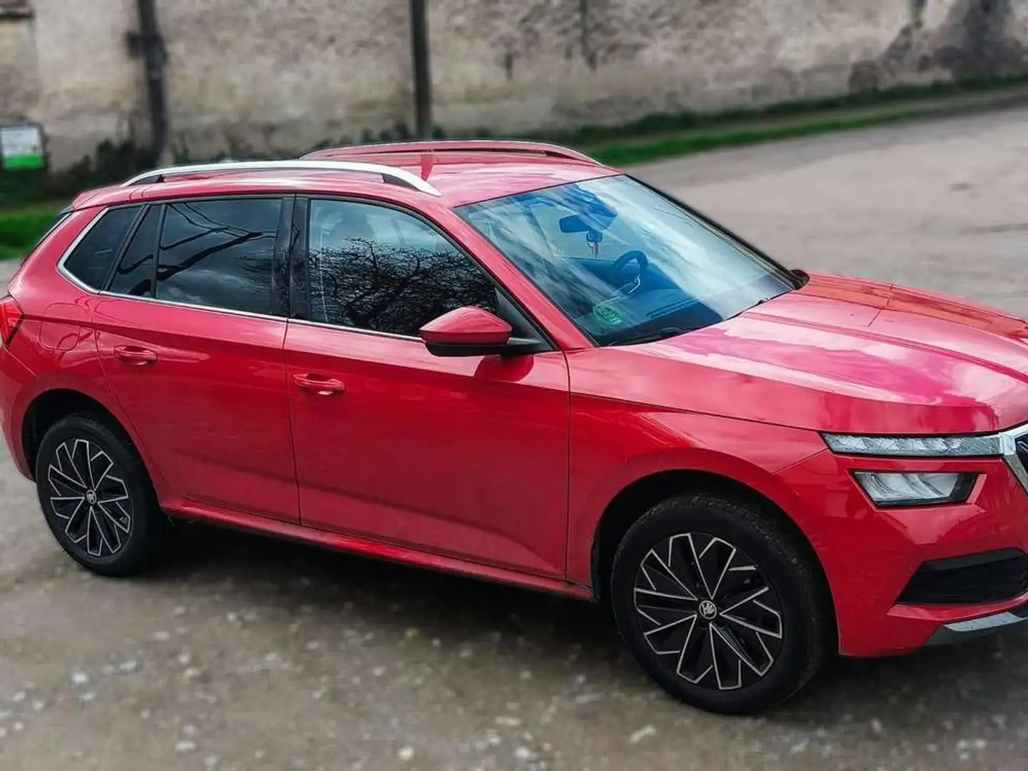 Skoda Kamiq 1.0 TSI Ambition 85kW Rojo - 2