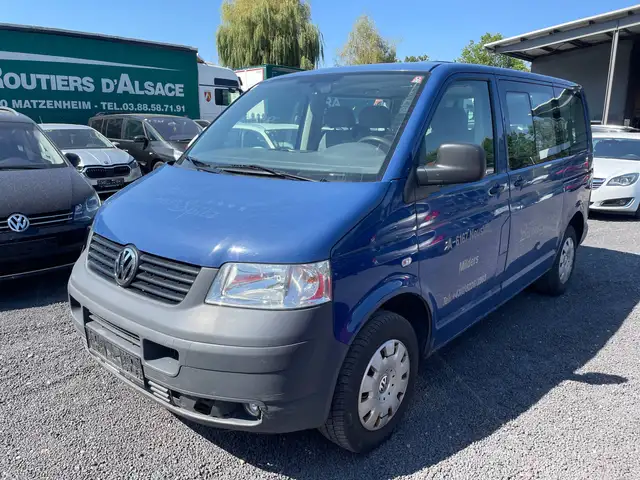 Volkswagen T5 Caravelle Caravelle 4 Motion  9 Sitzer