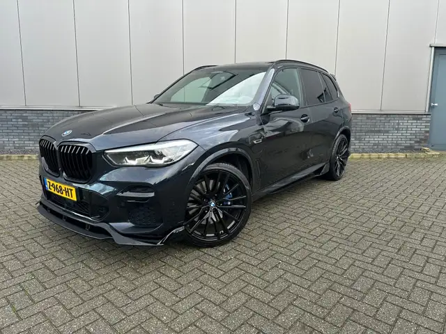 BMW X5 M XDRIVE 45e M-Sport Panoramadak Trekhaak 22inch