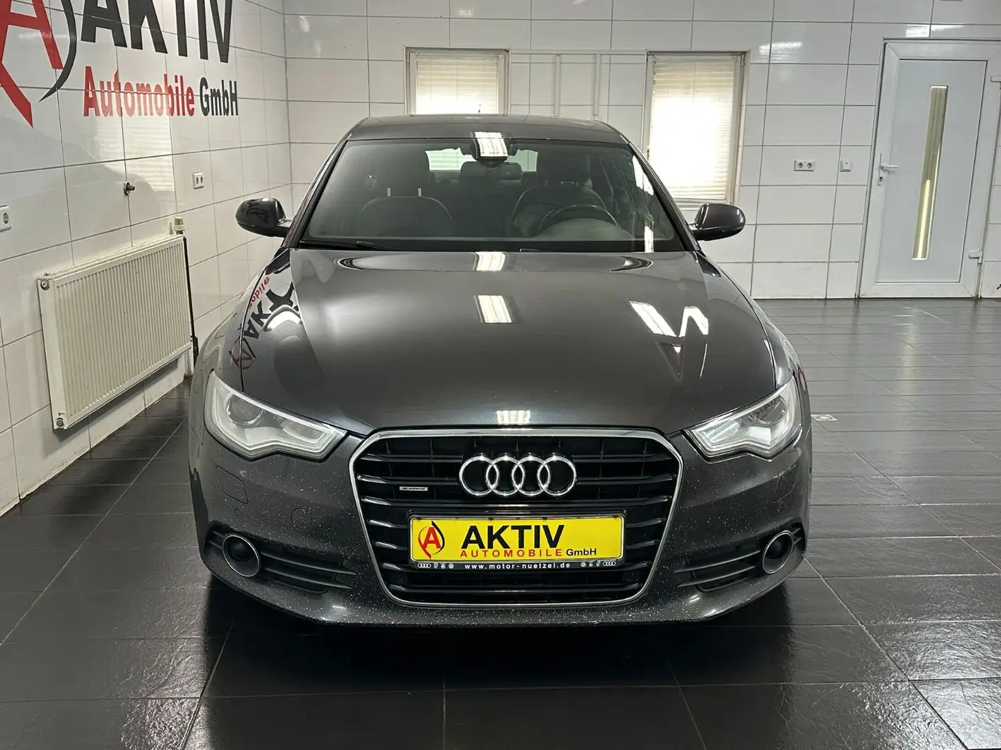 Audi A6 Limousine 3.0 TDI quattro S-Line Grau - 2