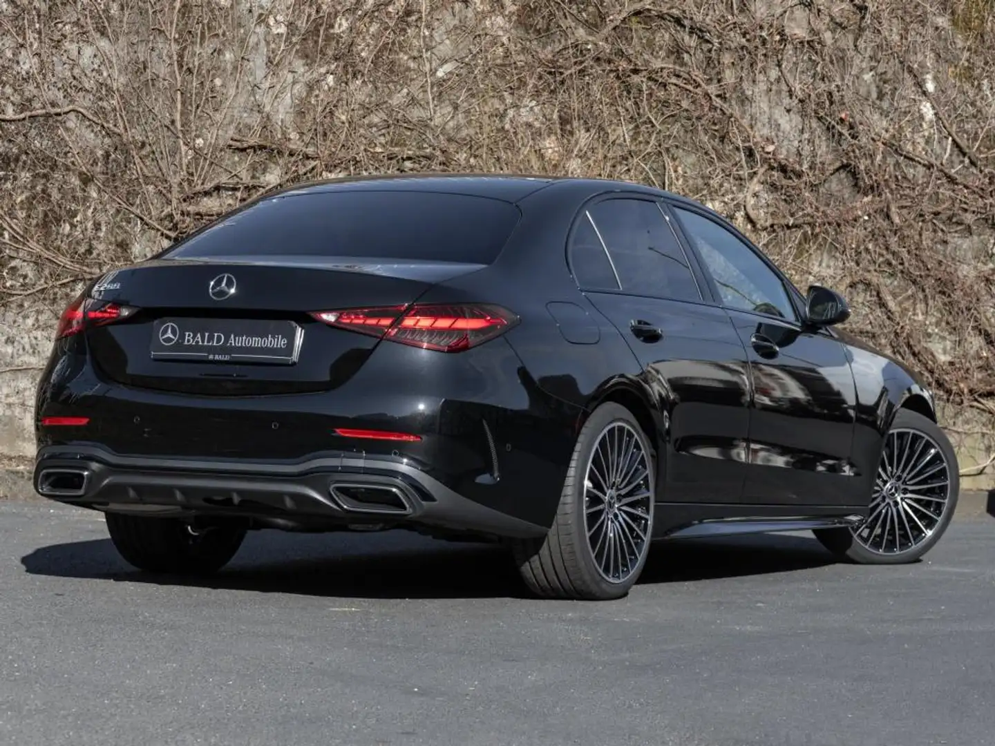 Mercedes-Benz C 200 AMG/Digital/Pano/AHK/360/Memory/Night/19" Negro - 2