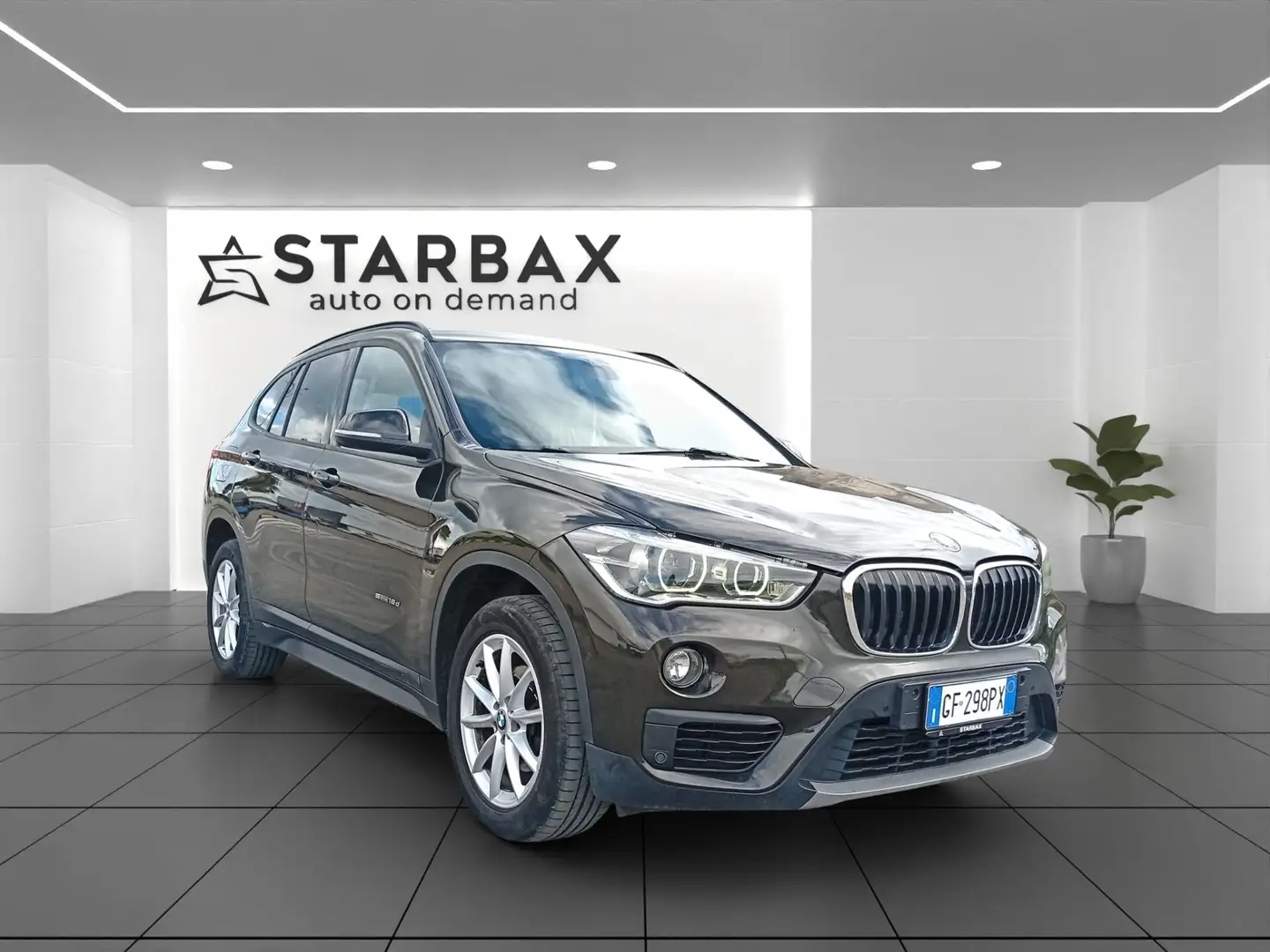 BMW X1 X1 sDrive16d Advantage Schwarz - 1
