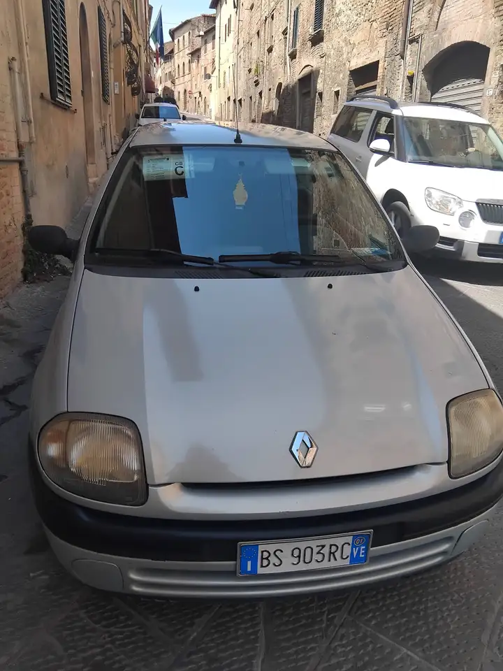 Renault Clio II 1998 3p 1.2 RT 2airbag, foto 3