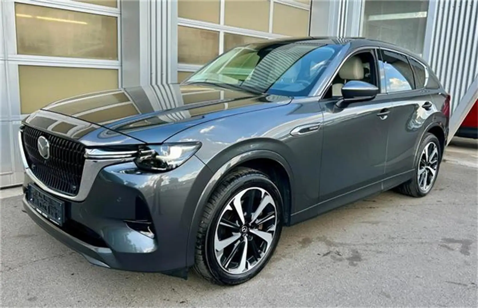 Mazda CX-60 2.5L e-SKYACTIV PHEV AWD TAKUMI Aut. PLUGIN Grau - 1