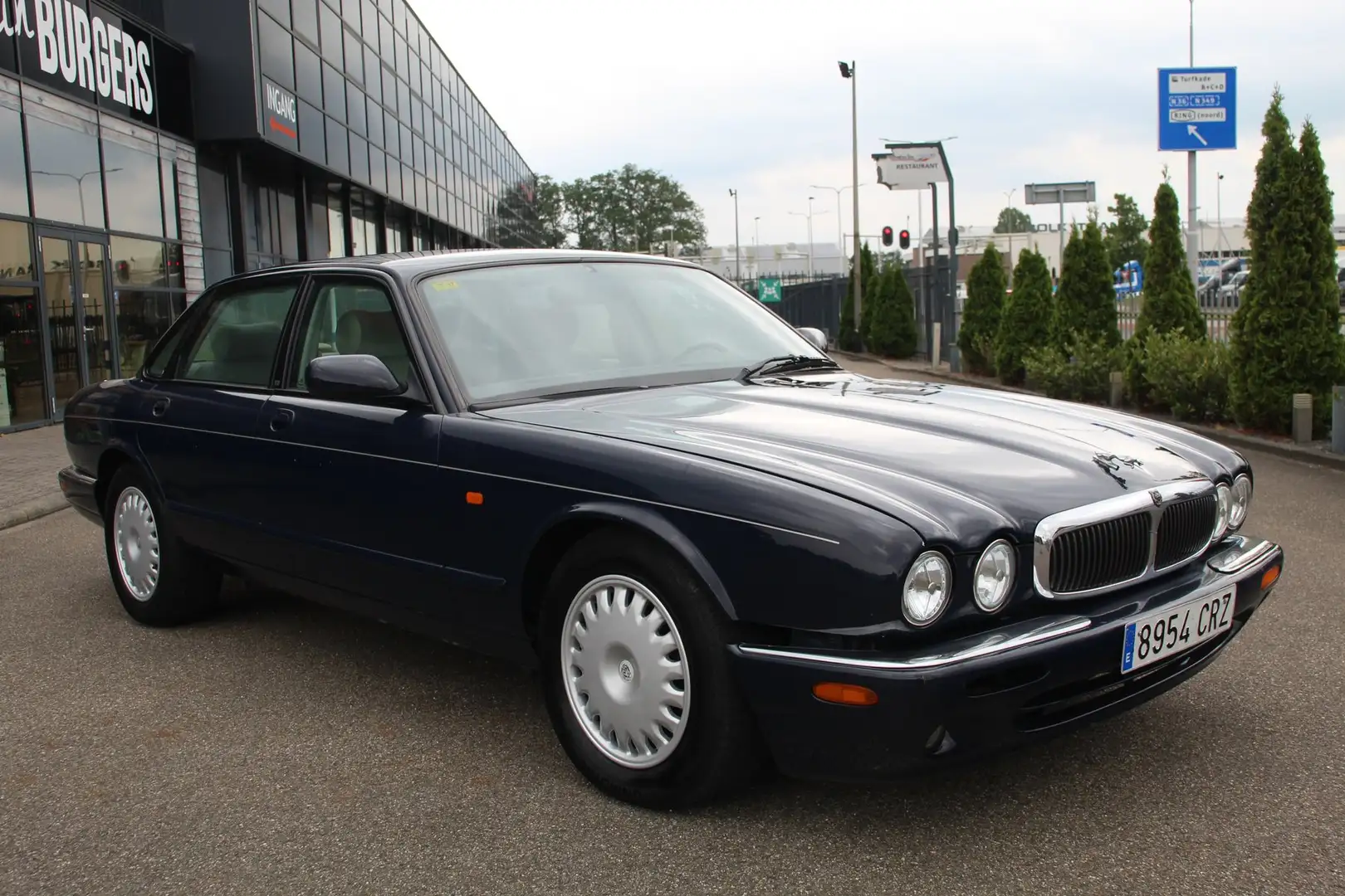Jaguar XJ 3.2 V8 Executive Burdeos - 1
