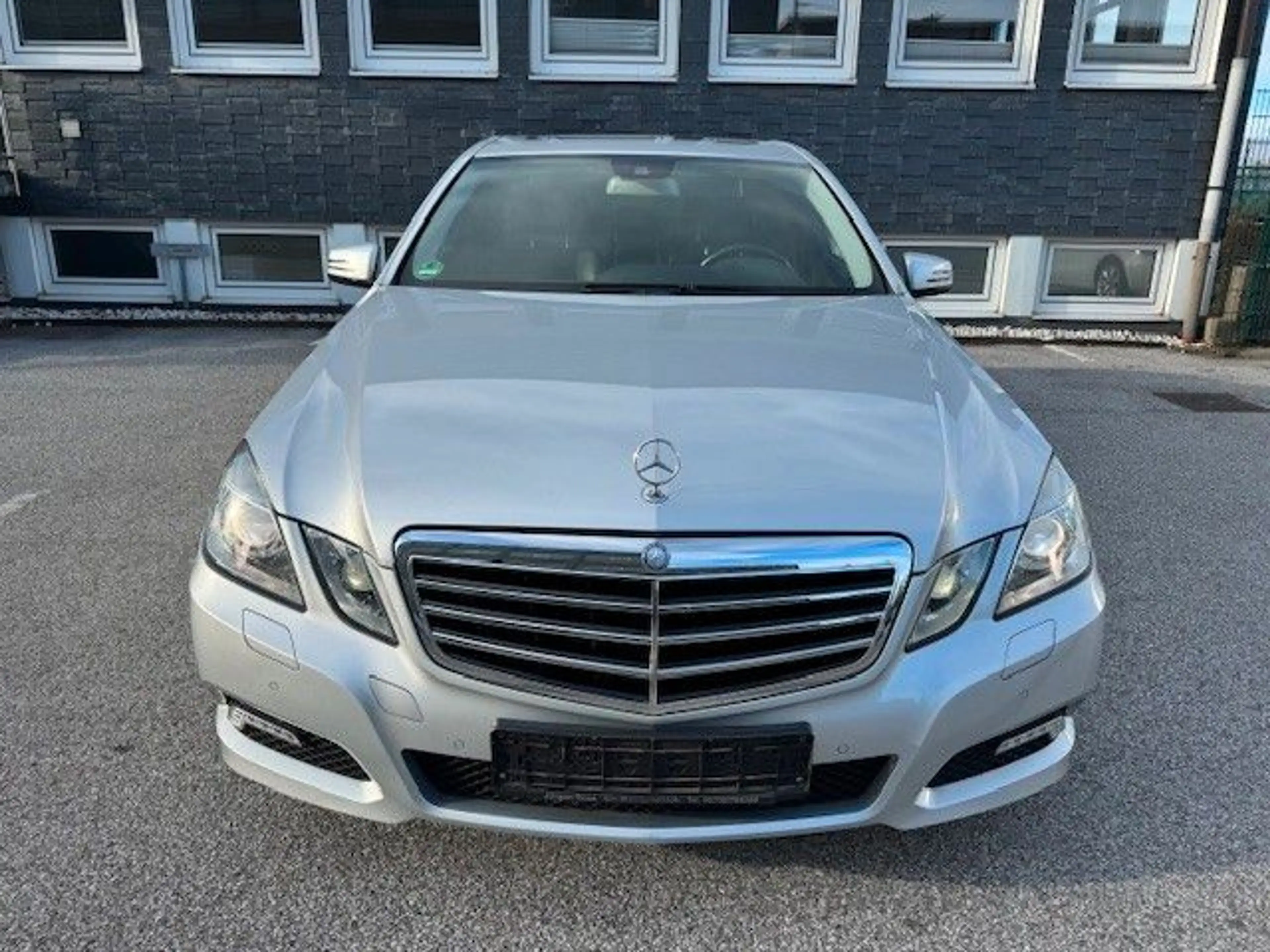 Mercedes-Benz E 250 E Limousine E 250 CDI BlueEfficiency — photo 6