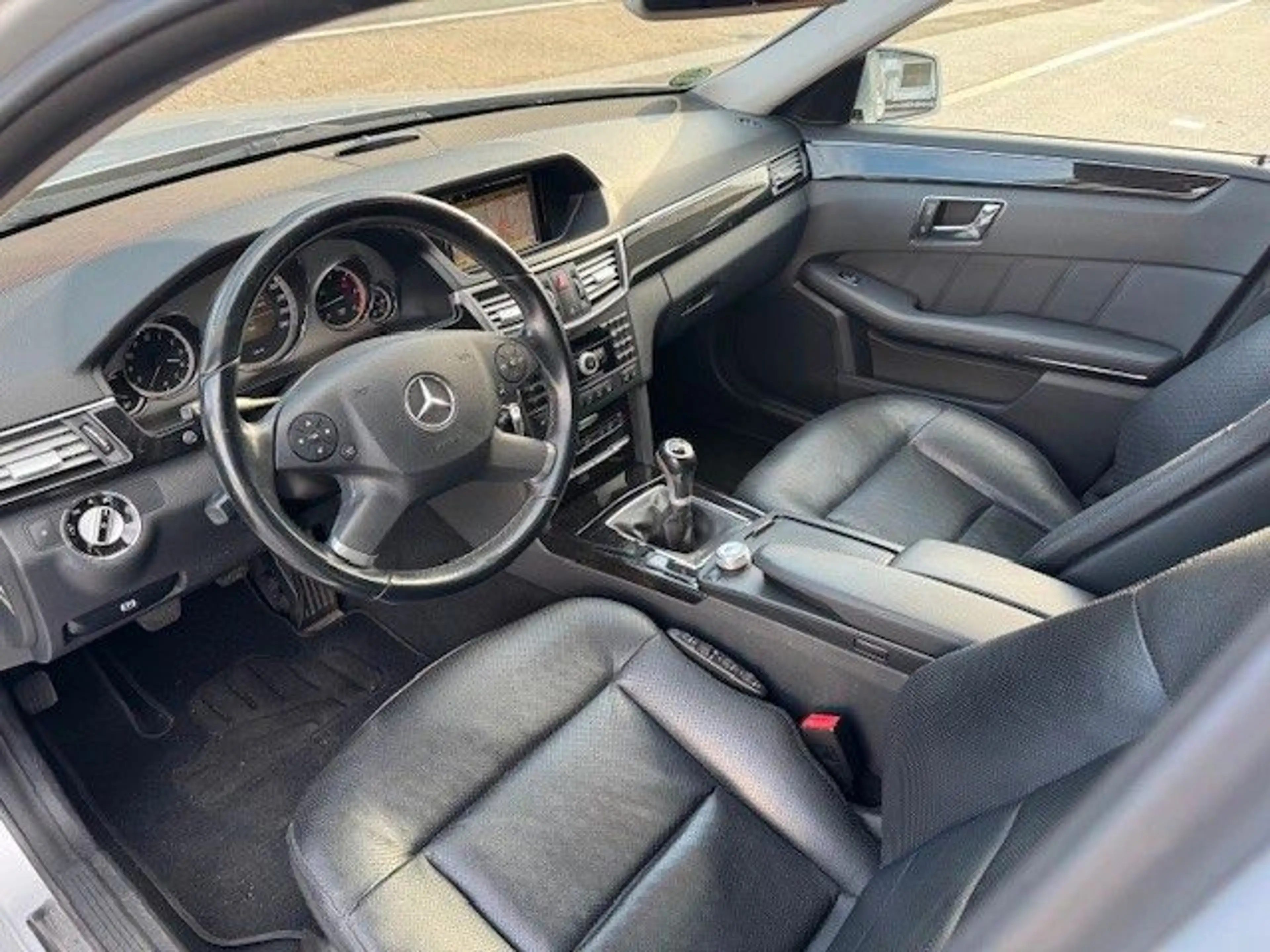 Mercedes-Benz E 250 E Limousine E 250 CDI BlueEfficiency — photo 12