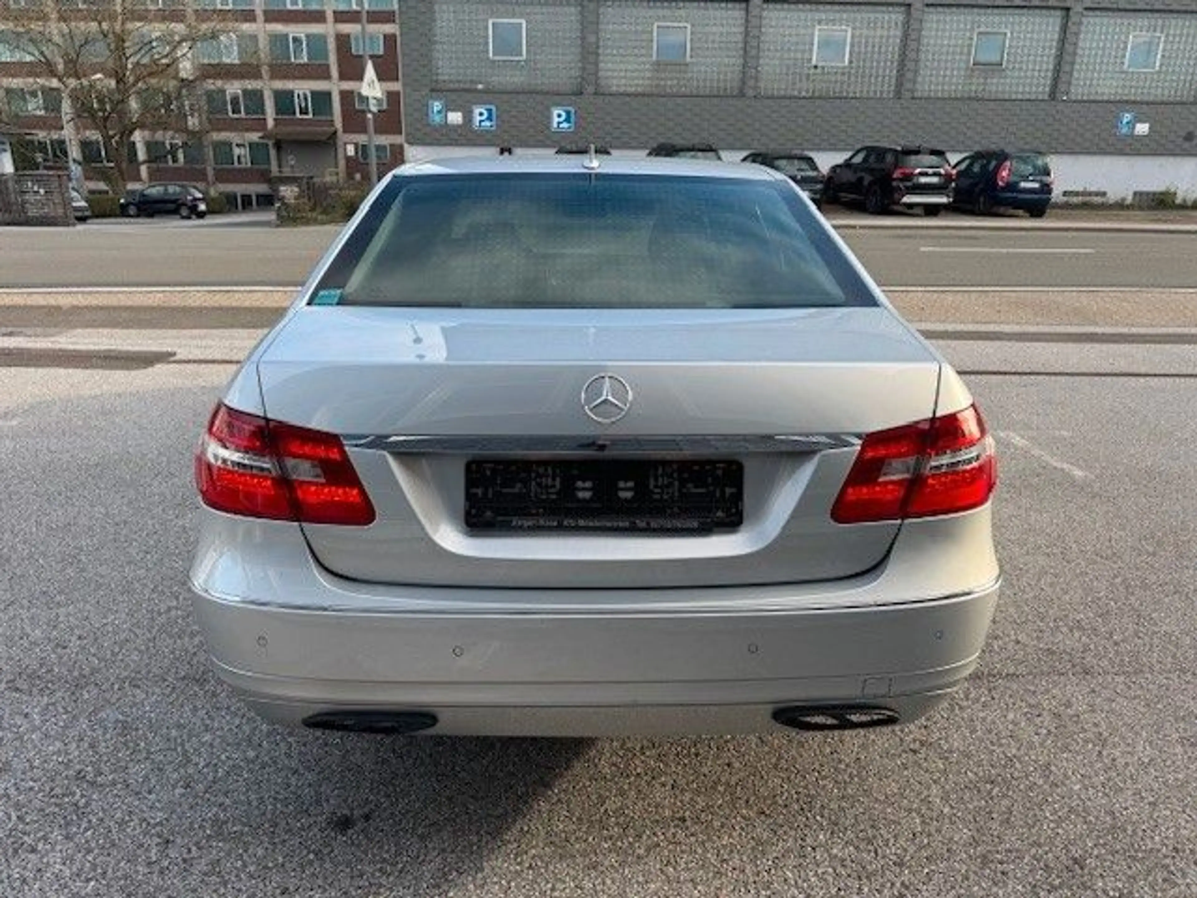 Mercedes-Benz E 250 E Limousine E 250 CDI BlueEfficiency — photo 5