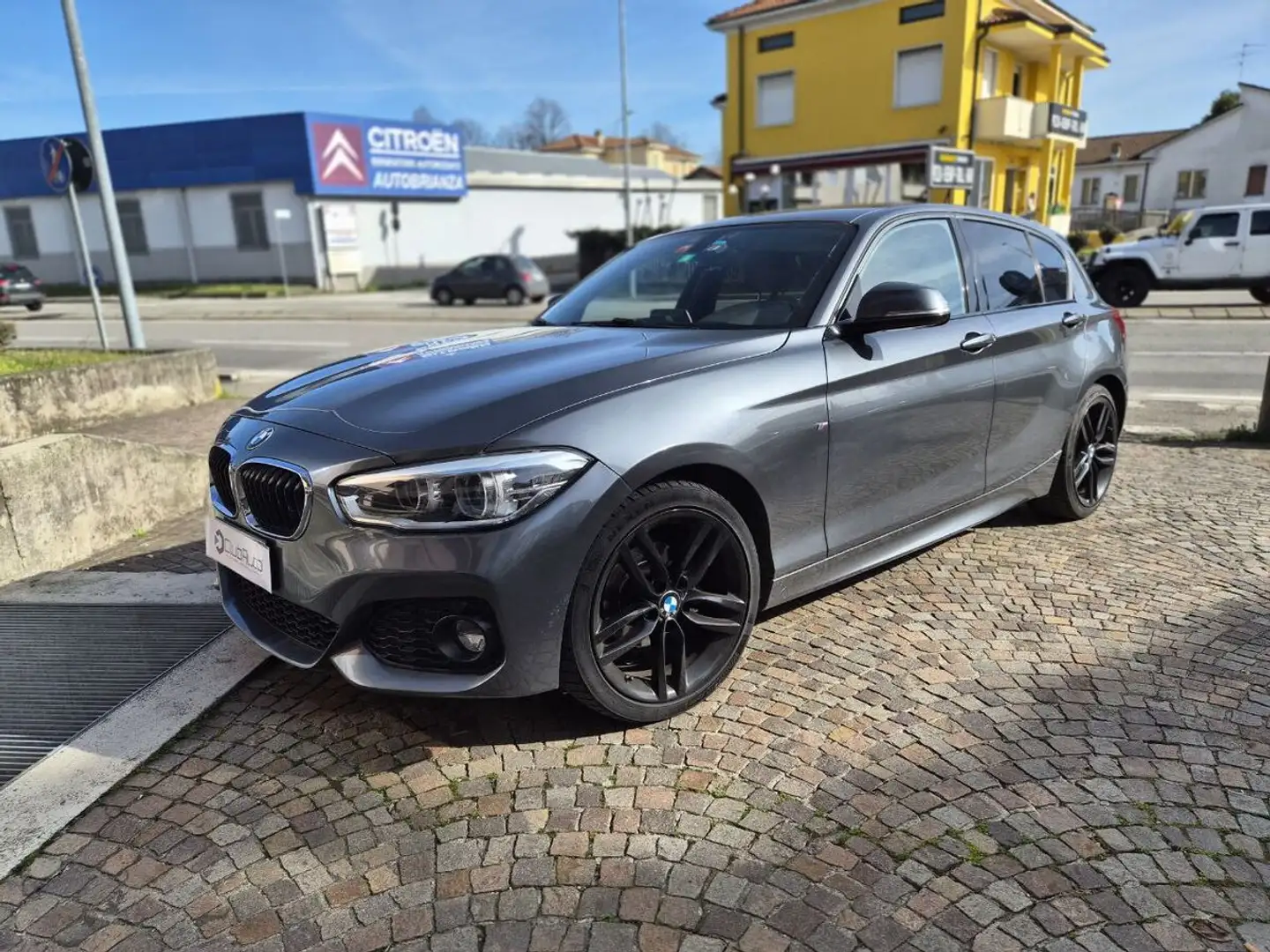 BMW 118 118d Msport 5p auto Grau - 1