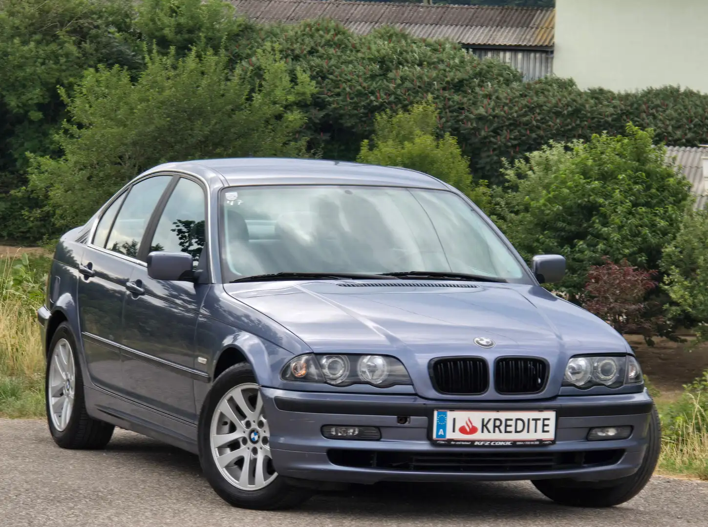 BMW 323 i Top* Kredit* Tempomat* Klima* Gepflegter Zustand Blau - 2