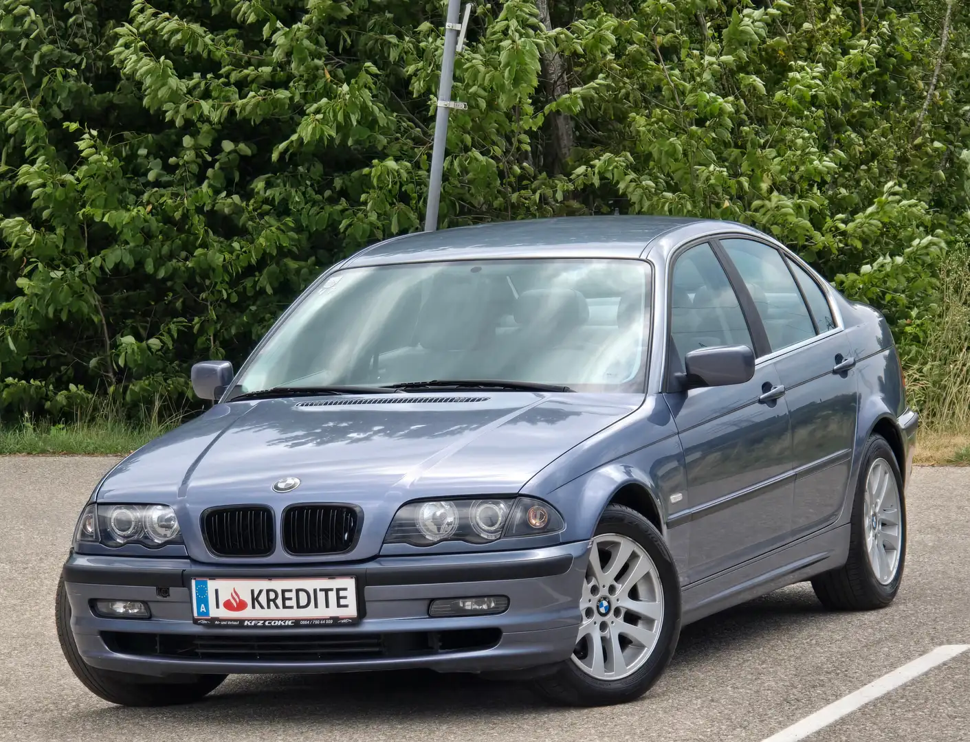 BMW 323 i Top* Kredit* Tempomat* Klima* Gepflegter Zustand Blau - 1