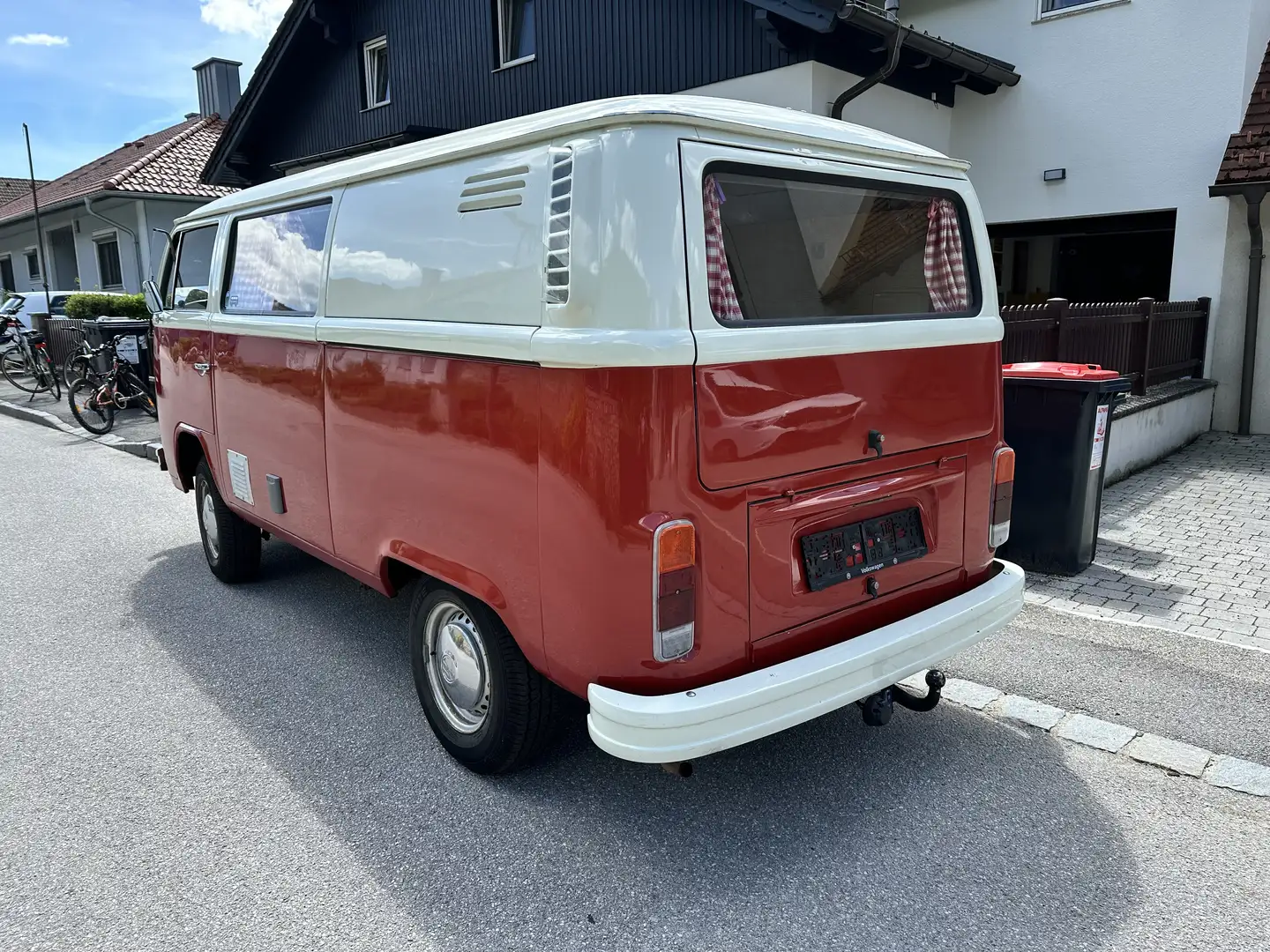 Volkswagen T2 Camper Rot - 2