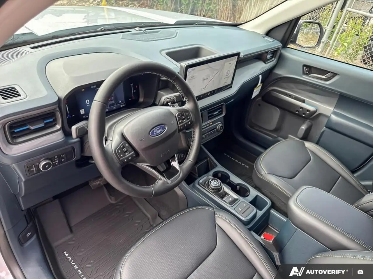 Ford Maverick снимка Ford Maverick