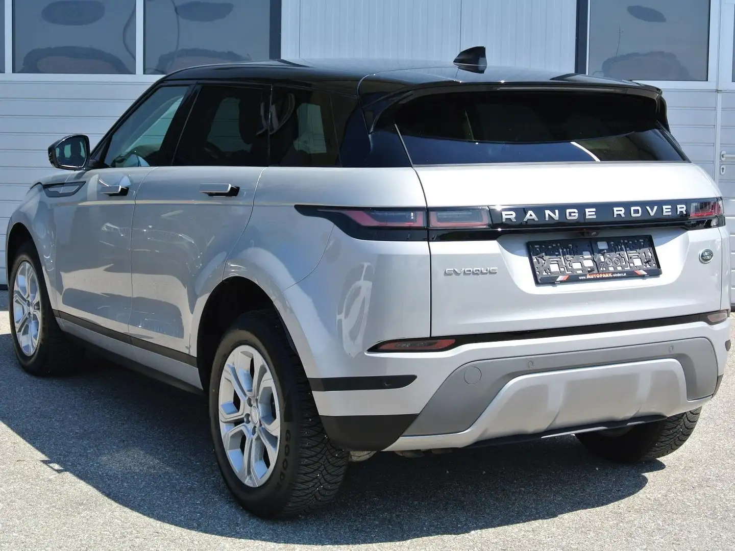 Land Rover Range Rover Evoque D200 9G Aut. 4WD * virt.CP * NAVI * LEDER* KAMERA* Grau - 2