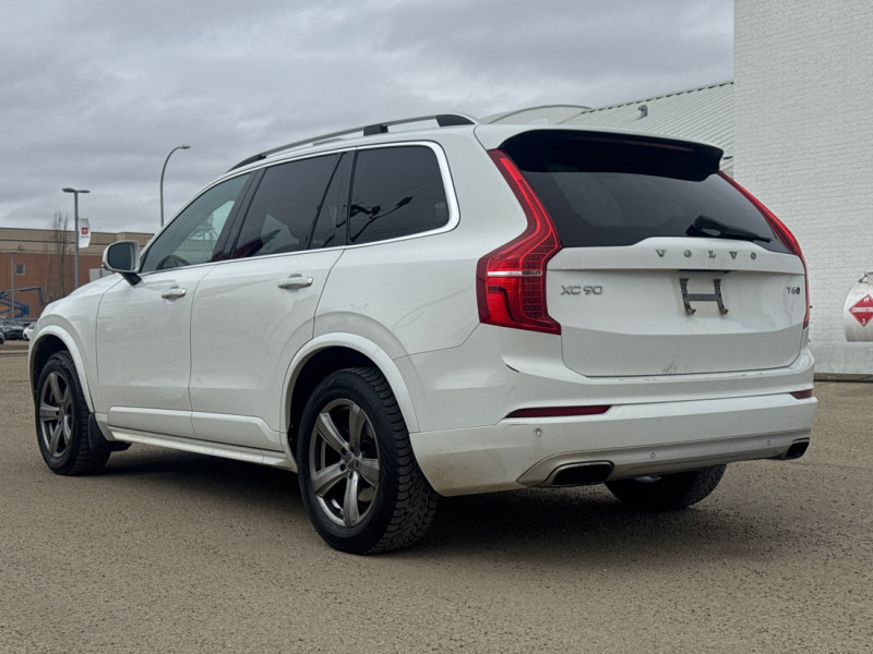 2016 Volvo XC90 T6 Momentum - Leather Seats - Heated Seats thumb 12