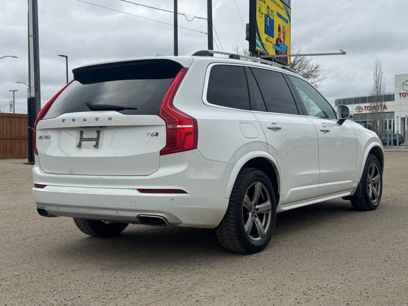 2016 Volvo XC90 T6 Momentum - Leather Seats - Heated Seats thumb 9