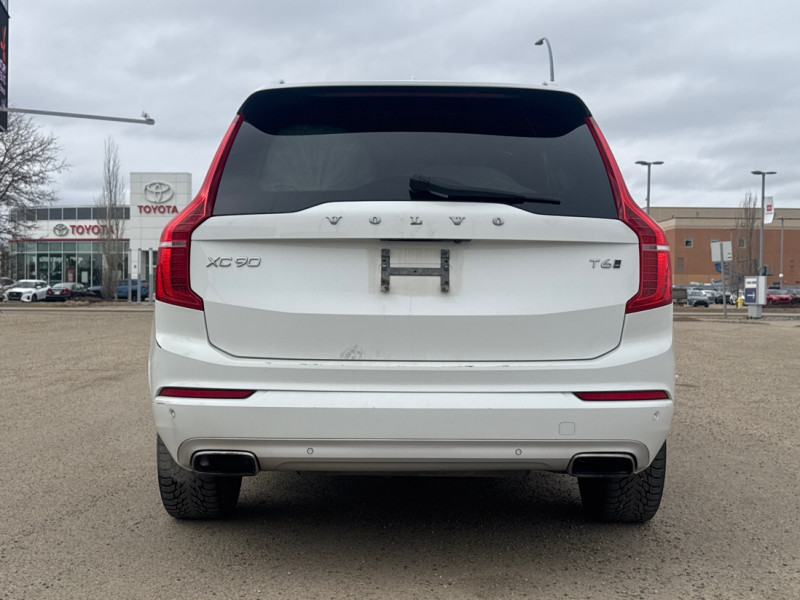 2016 Volvo XC90 T6 Momentum - Leather Seats - Heated Seats thumb 11
