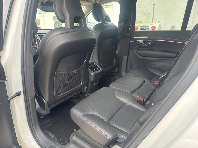 2016 Volvo XC90 T6 Momentum - Leather Seats - Heated Seats thumb 28