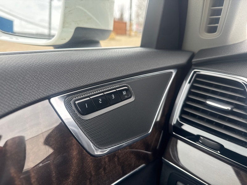 2016 Volvo XC90 T6 Momentum - Leather Seats - Heated Seats thumb 21