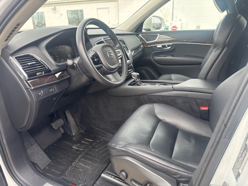 2016 Volvo XC90 T6 Momentum - Leather Seats - Heated Seats thumb 27