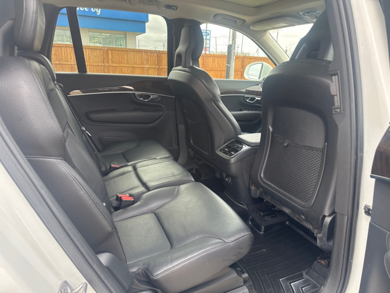 2016 Volvo XC90 T6 Momentum - Leather Seats - Heated Seats thumb 29