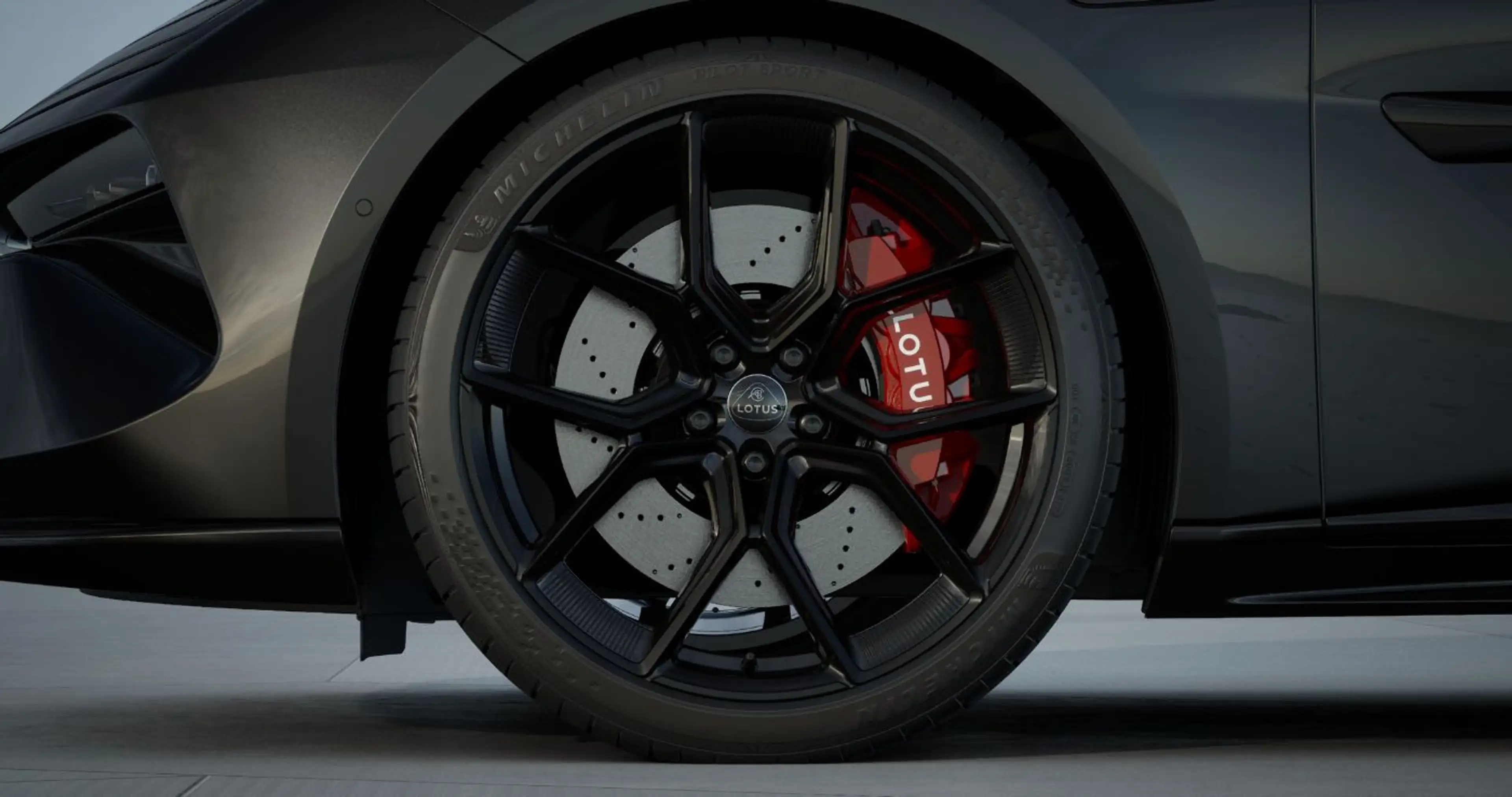 Lotus Emeya 900 Sport HeadUp Panodach Standheiz Navi — photo 11