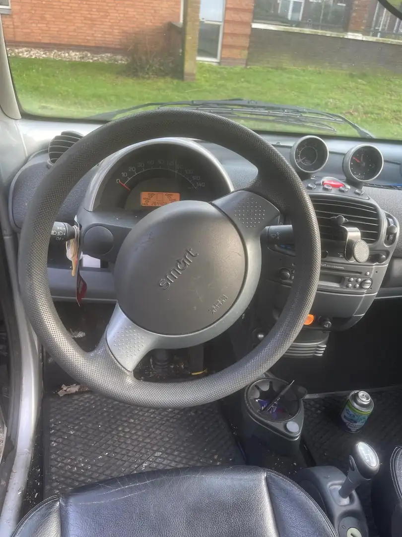 smart forTwo & pure Grijs - 2