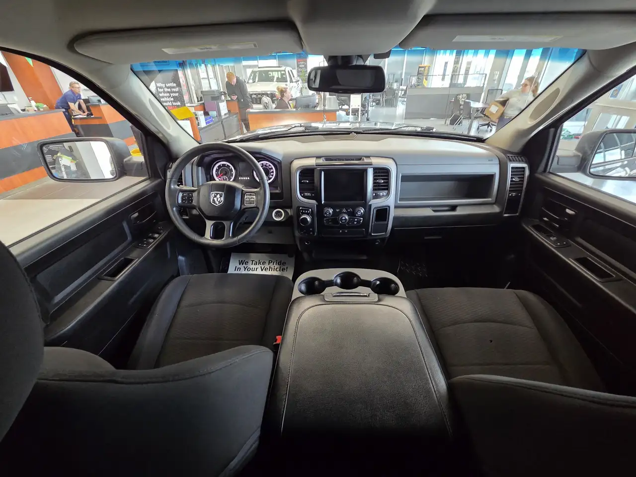 RAM 1500 снимка RAM 1500