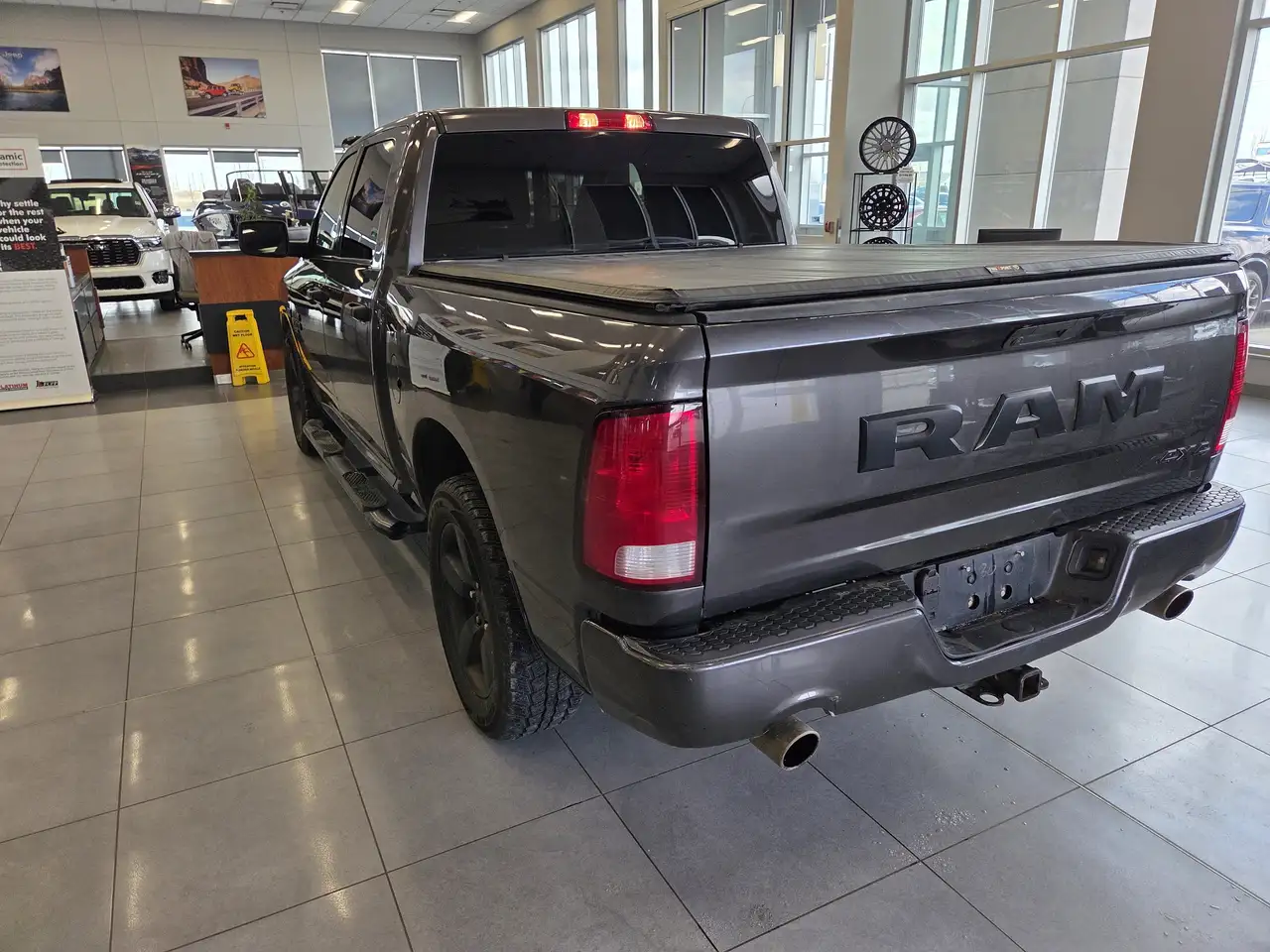 RAM 1500 снимка RAM 1500