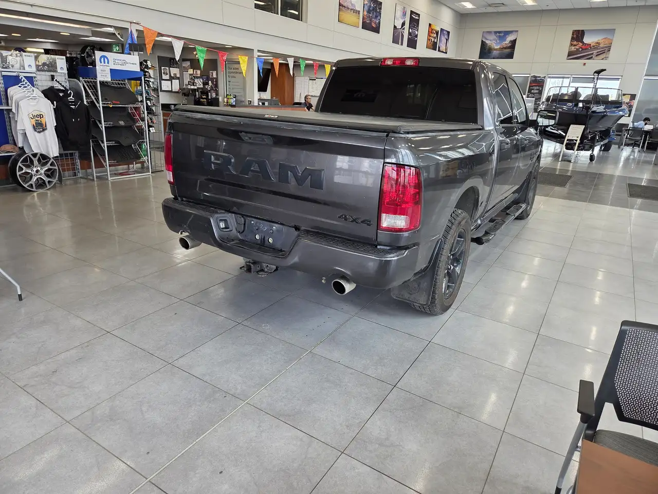 RAM 1500 снимка RAM 1500