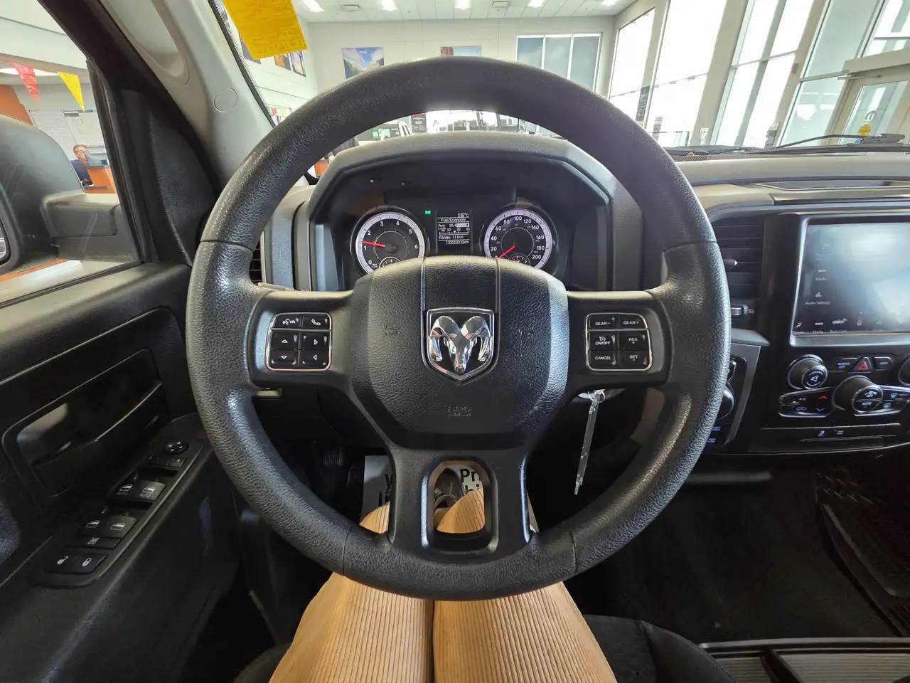 RAM 1500 снимка RAM 1500