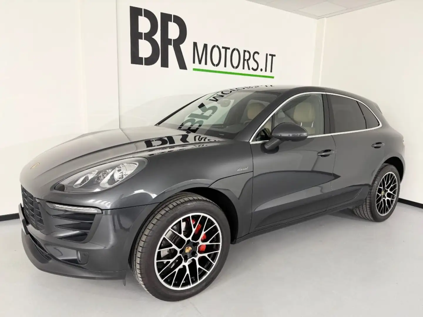 Porsche Macan 3.0 S Diesel Grijs - 1