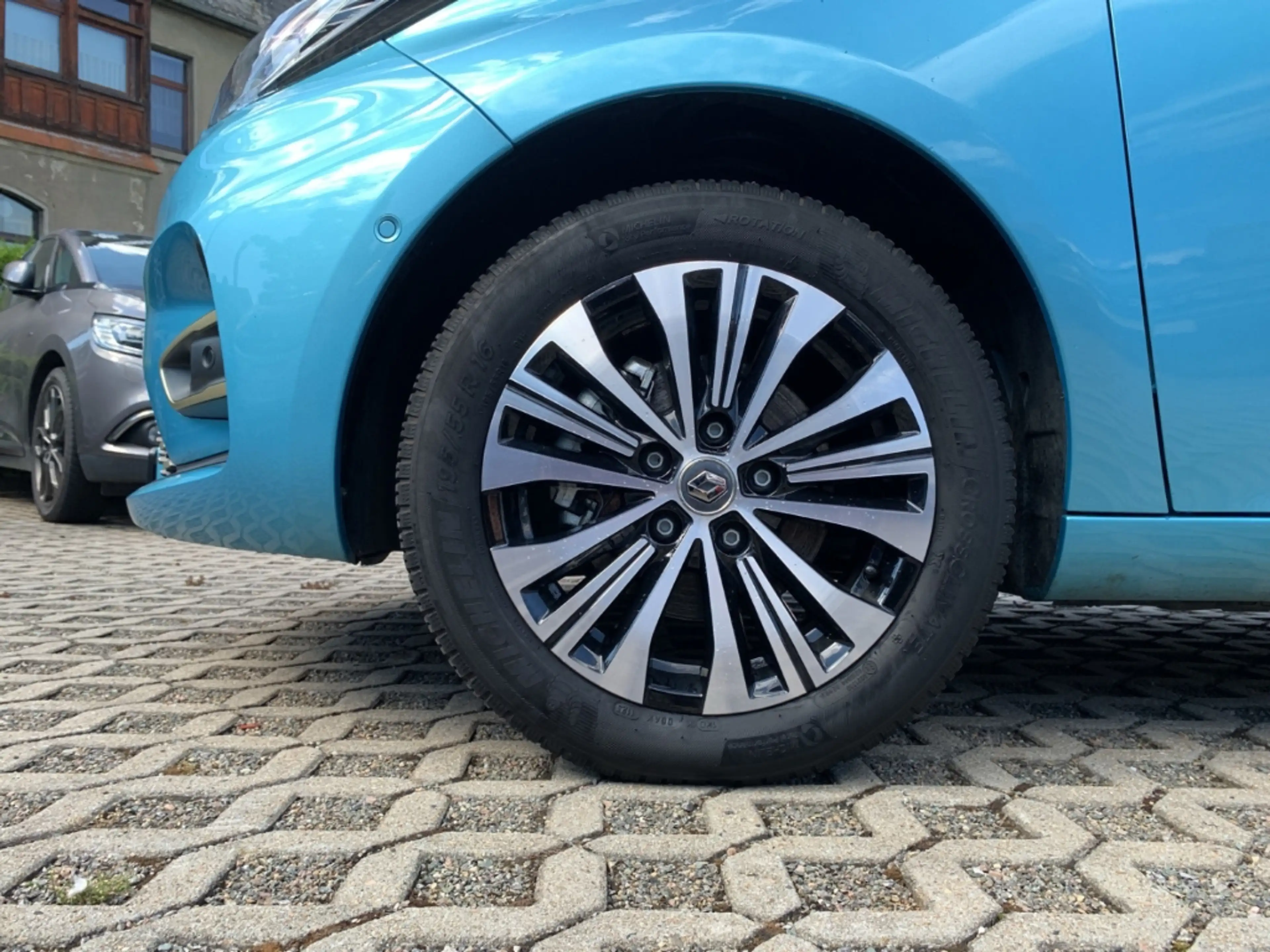 Renault ZOE E-TECH ICONIC 135HP SHZ+NAV+PDC+KAMERA+KLIMA — photo 13