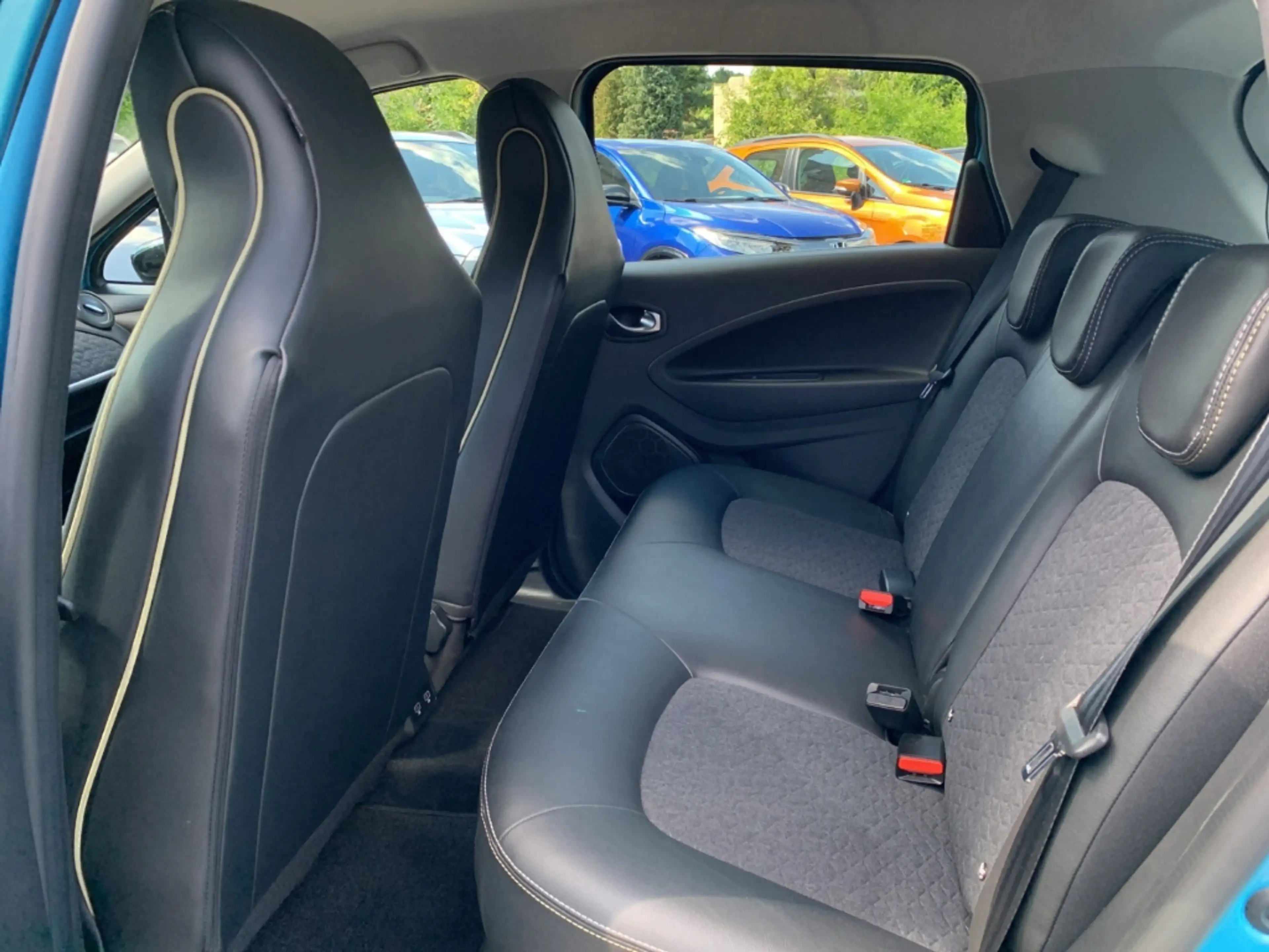 Renault ZOE E-TECH ICONIC 135HP SHZ+NAV+PDC+KAMERA+KLIMA — photo 11