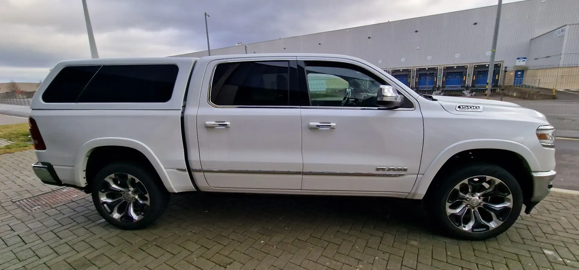 RAM 1500 E-torque Limited Blanco - 2