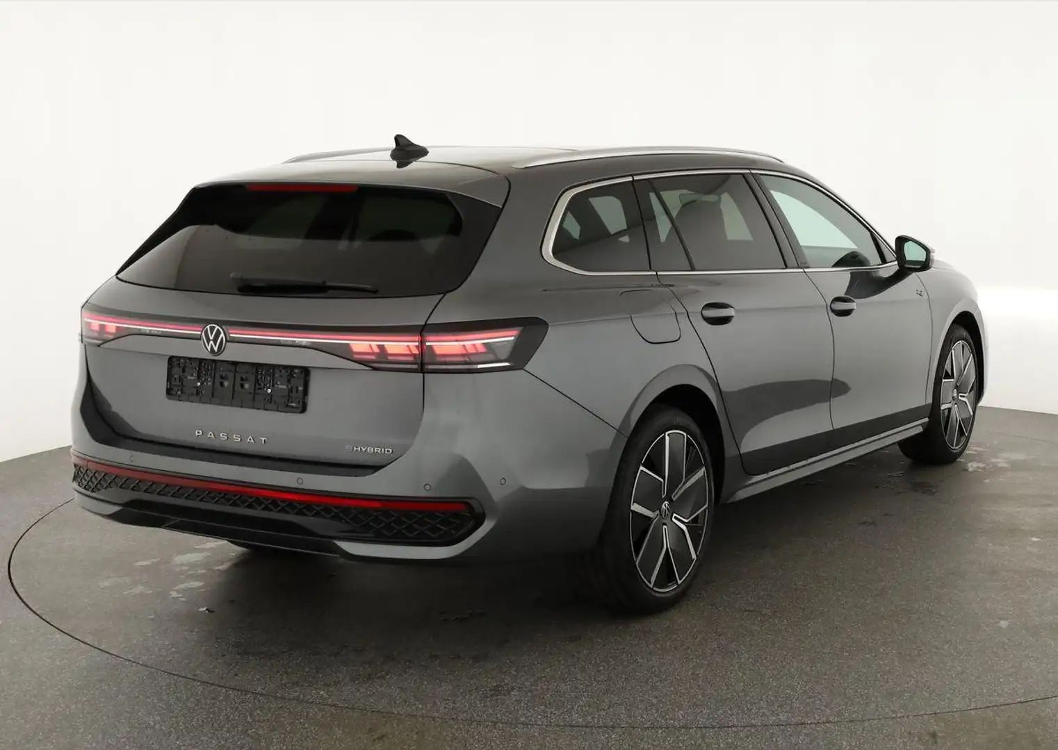 Volkswagen Passat Variant 1.5 TSI eHybrid 200 kW R-Line R-LINE, HuD, ProM... Grau - 2