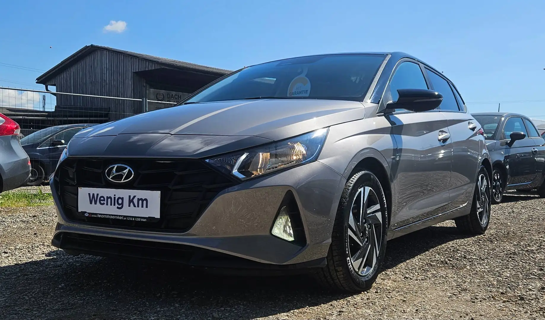 Hyundai i20 1,2 MPI i-Line Plus Top!! Zustand Werksgarantie!! Beige - 1