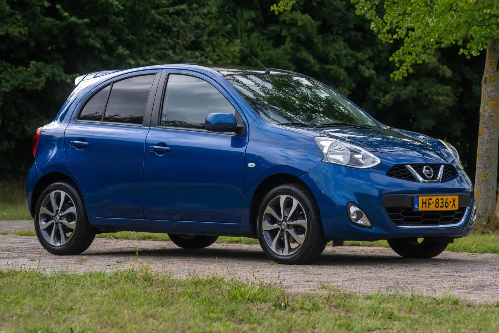 Nissan Micra 1.2 DIG-S Tekna Clima Pano 74.600 km +NAP Blauw - 2