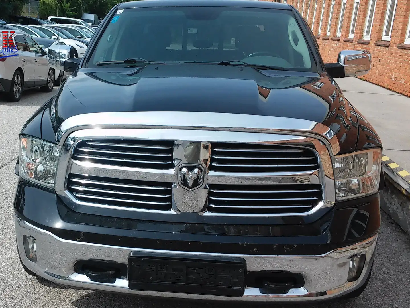 Dodge RAM 1500 Crew Cab Shortbed SLT 3.6L Pentastar Rambox Schwarz - 2