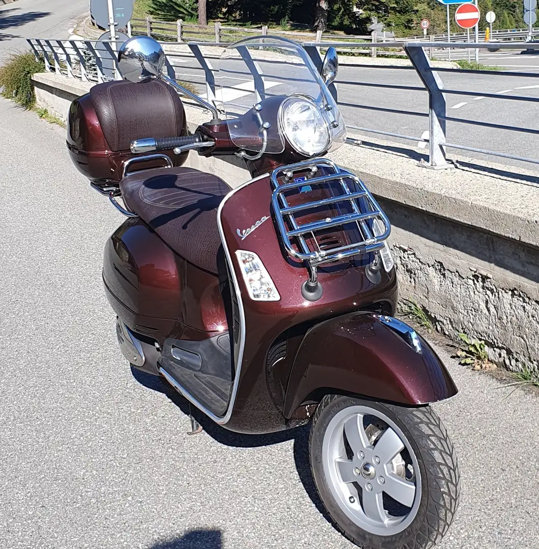 Vespa GTS Touring 300 Brun - 1